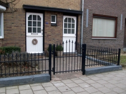 Low fence with small gate