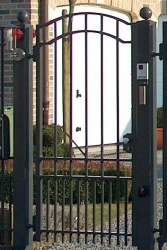 Small gate Neeroeteren
