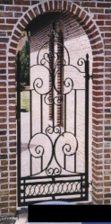 Small gate Stein