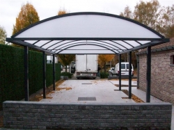 Carport with closed arch